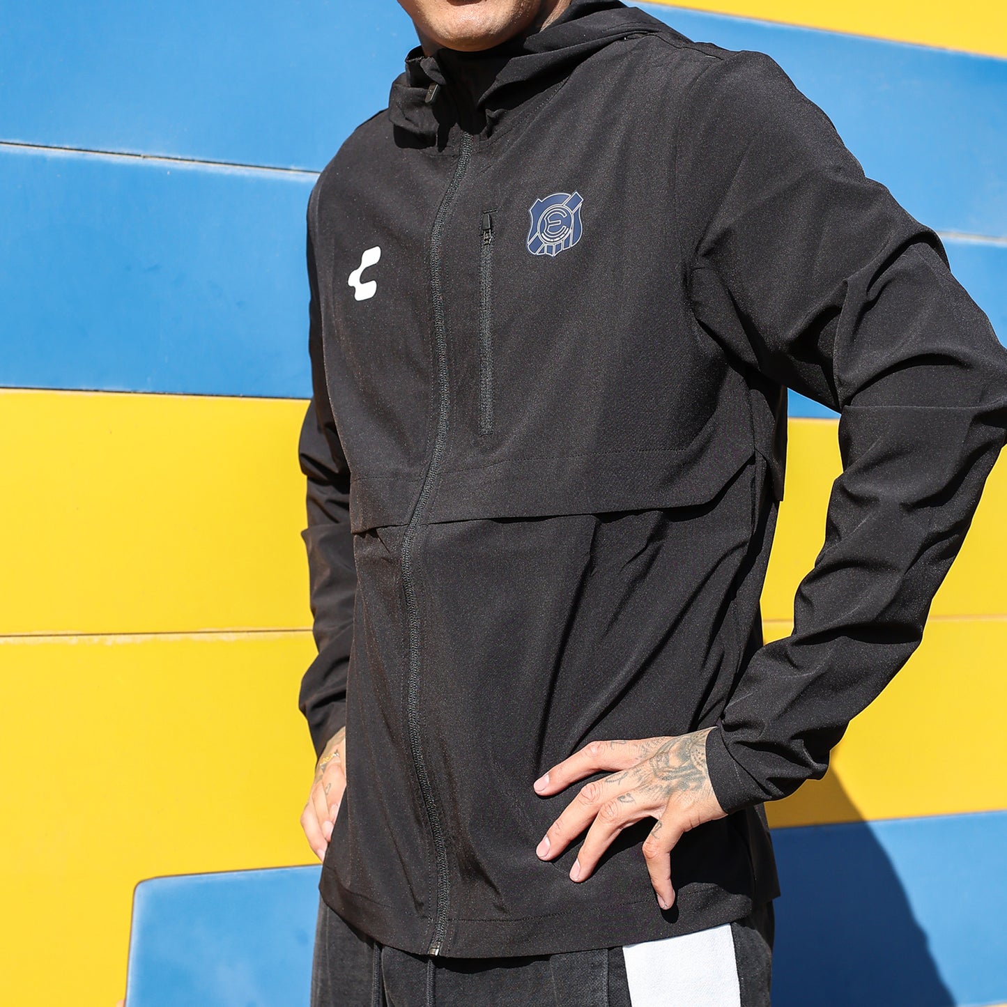 Cortaviento Negro Charly 2025
